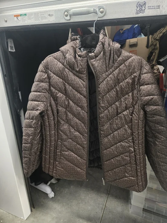 Michael Kors Women Quilted Dark Brown Puffer Jacket - Picture 3 of 4